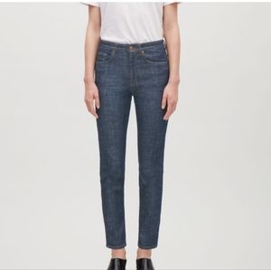 COS Skinny Leg Ankle Length Blue Jeans Size 29